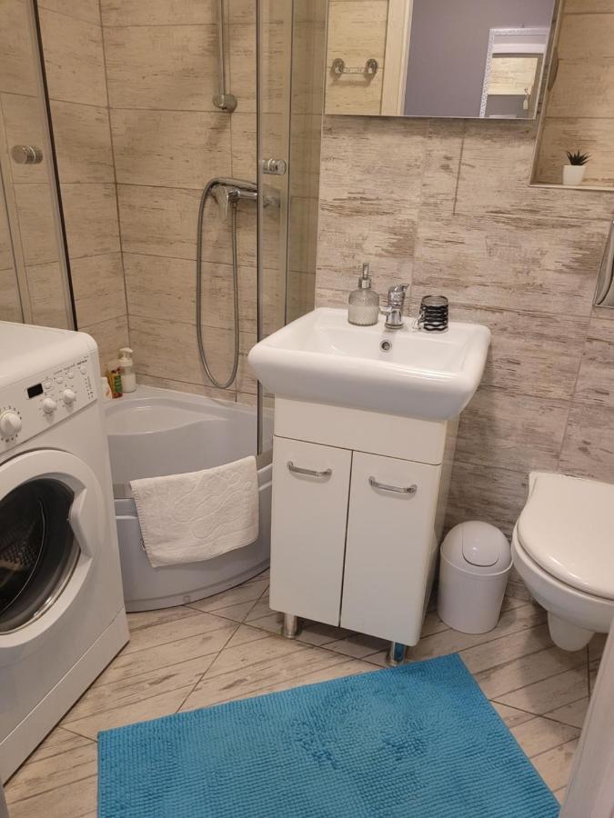 Apartament Centrum Chmielna Warschau Buitenkant foto